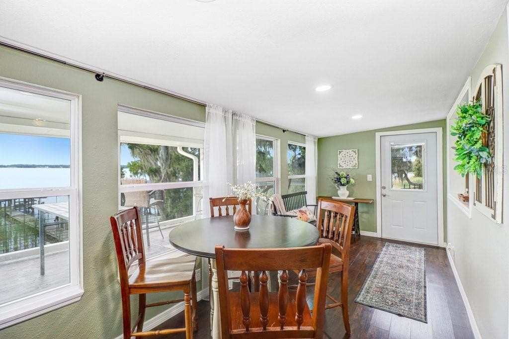 Single Family Residence at 11337 KNIGHTS GRIFFIN RD, THONOTOSASSA, photo 25 of 91