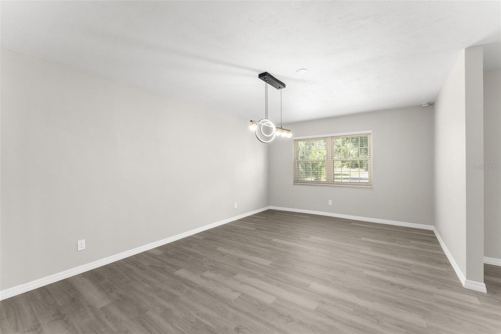 Single Family Residence at 7920 NE HIGHWAY 41, WILLISTON, photo 9 of 41