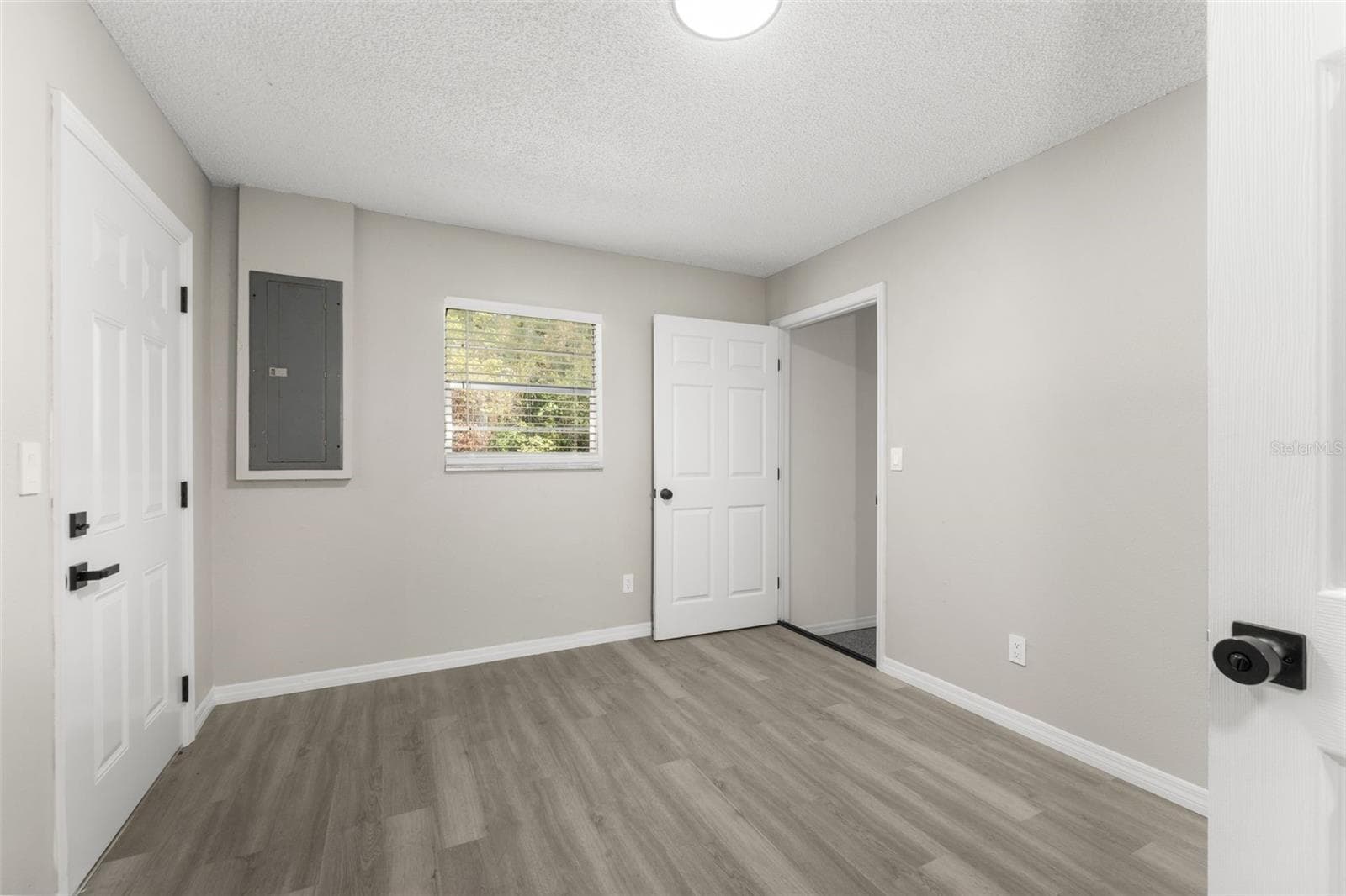Single Family Residence at 7920 NE HIGHWAY 41, WILLISTON, photo 26 of 41