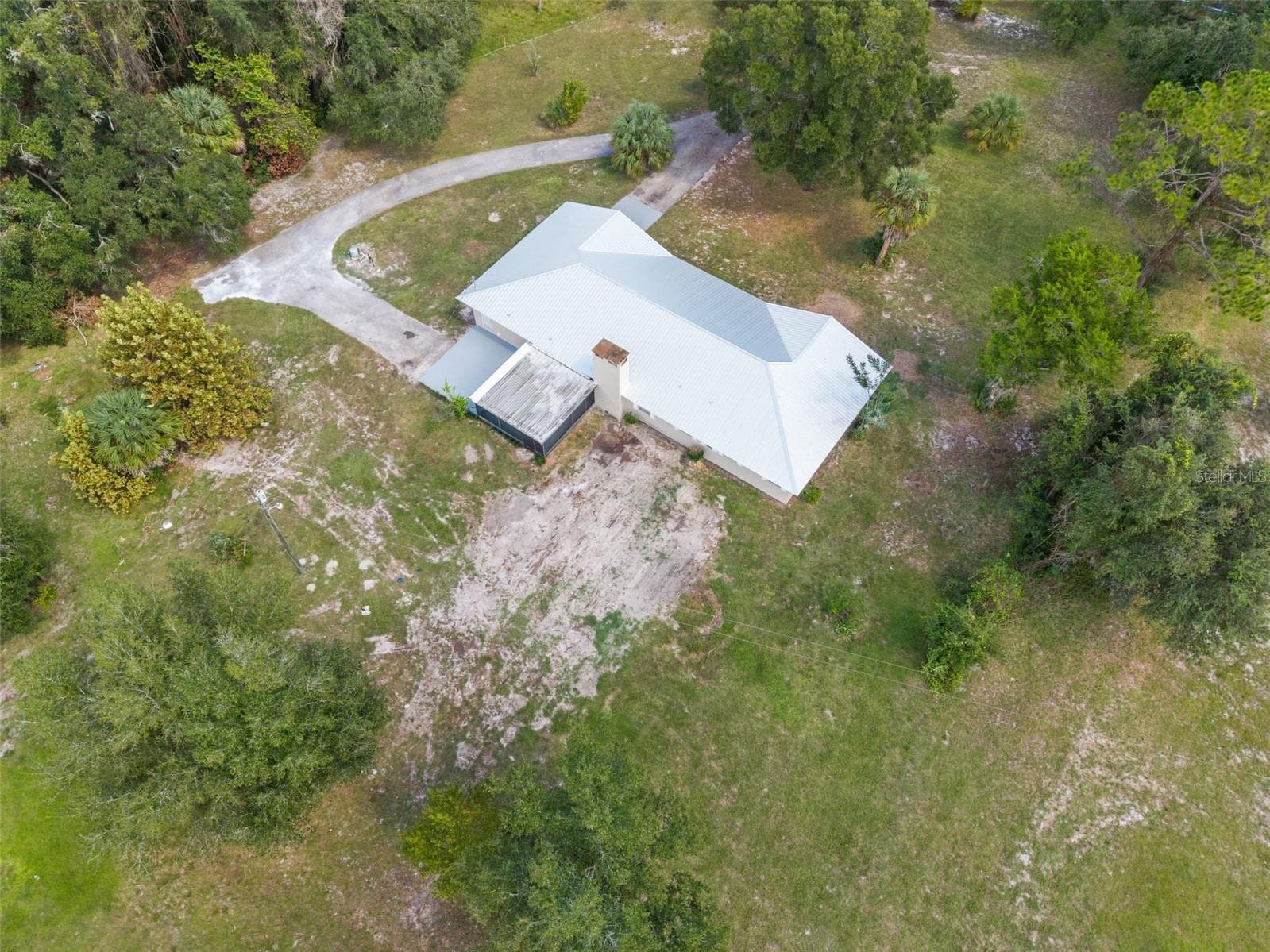 Single Family Residence at 7920 NE HIGHWAY 41, WILLISTON, photo 34 of 41