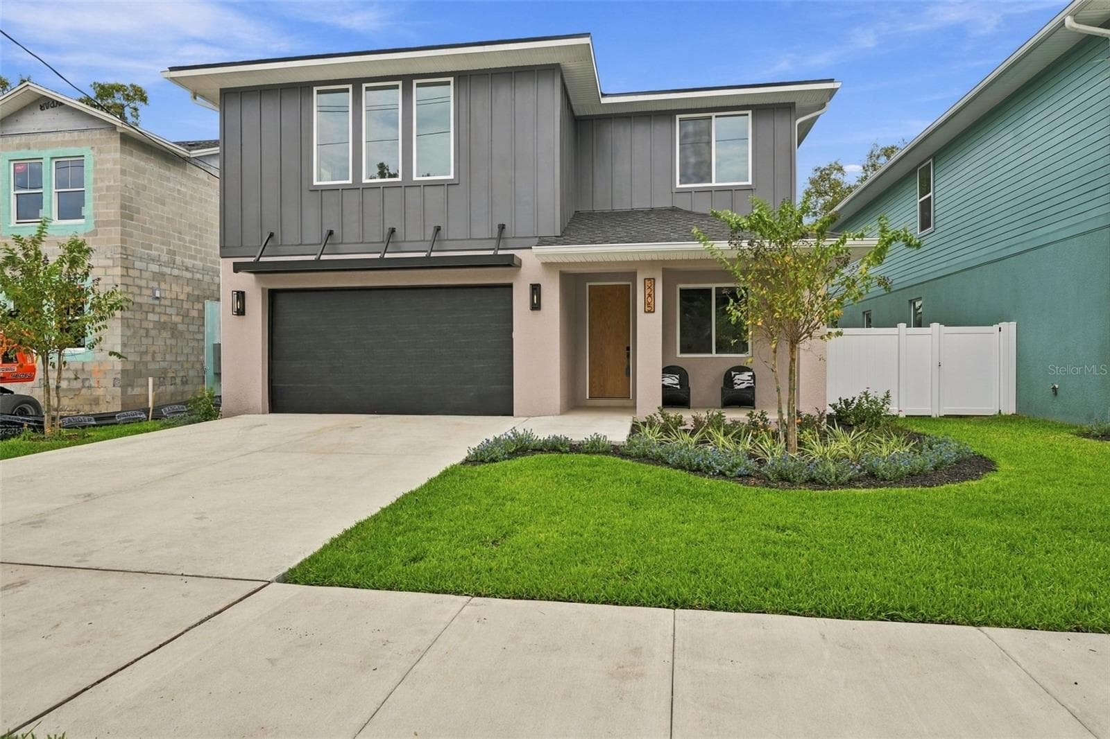 Single Family Residence at 3205 W WYOMING AVE, TAMPA, photo 2 of 64