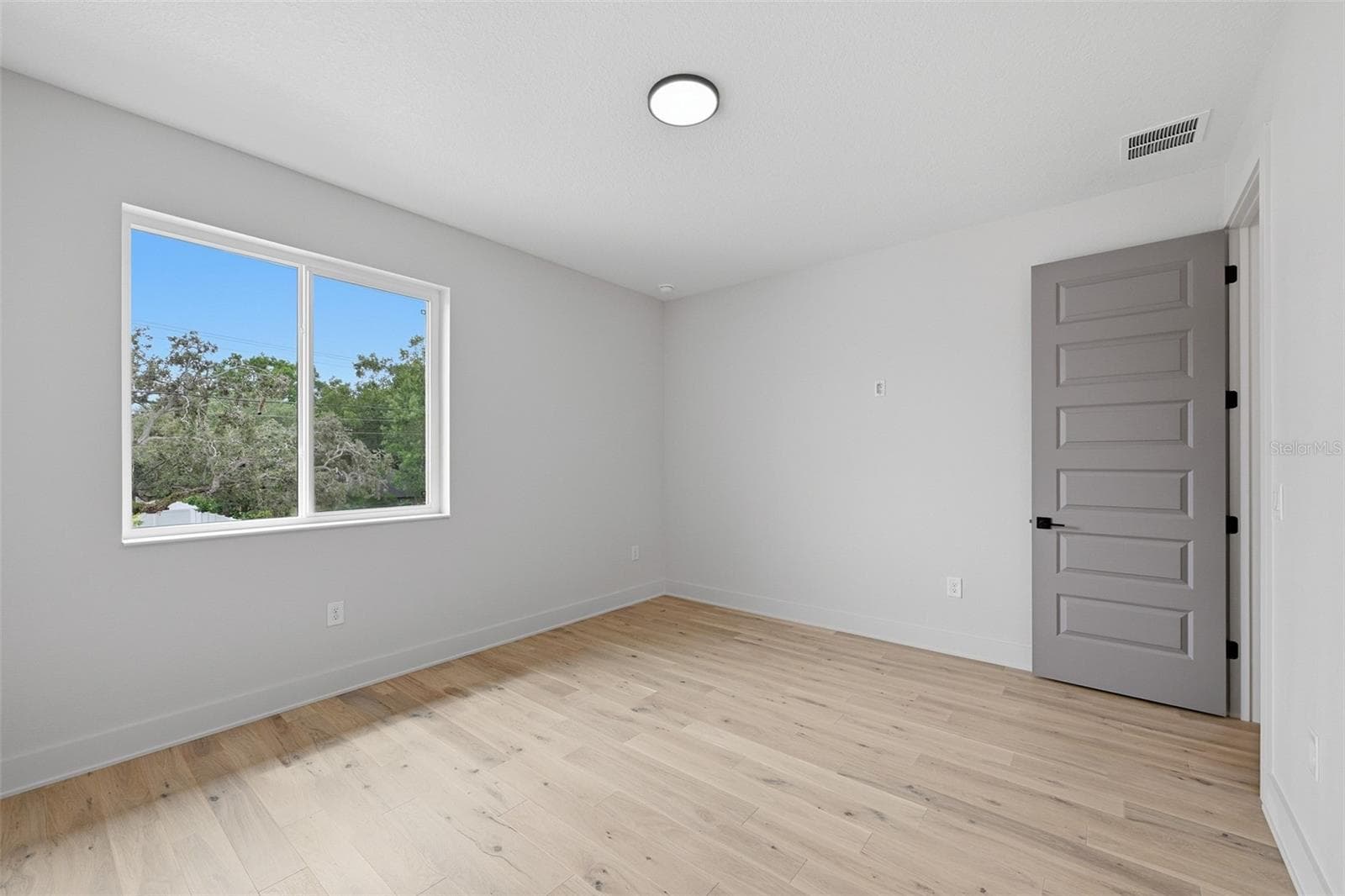 Single Family Residence at 3205 W WYOMING AVE, TAMPA, photo 49 of 64