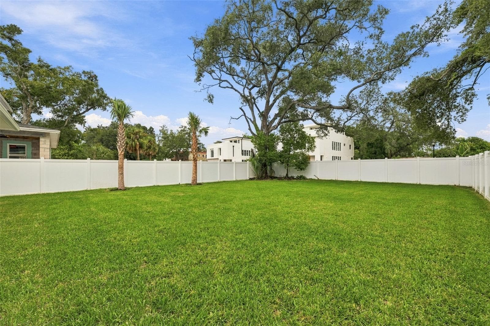 Single Family Residence at 3205 W WYOMING AVE, TAMPA, photo 59 of 64