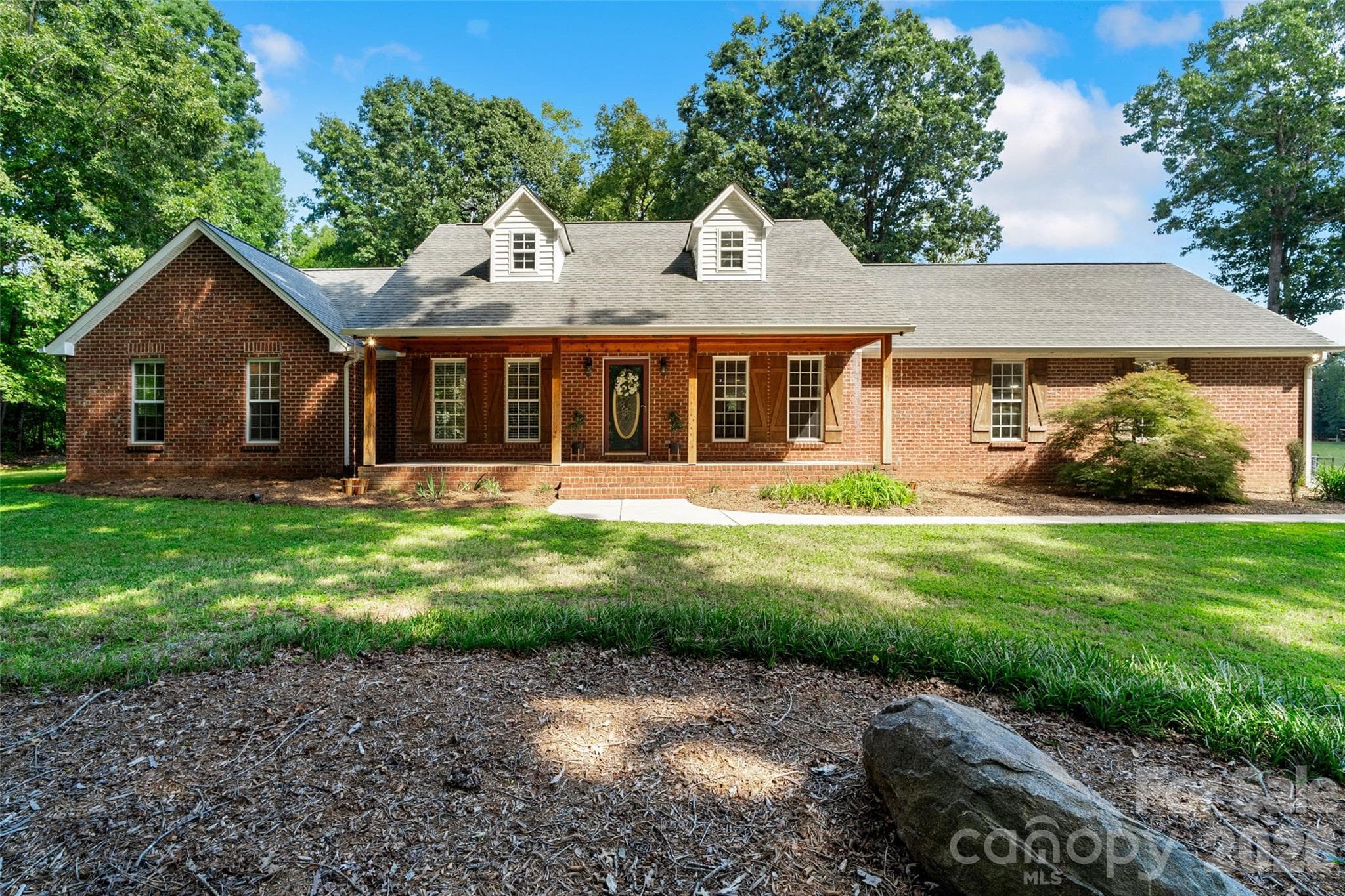 Welcome to 996 Beamguard Road! - 996 Beamguard Road, Clover