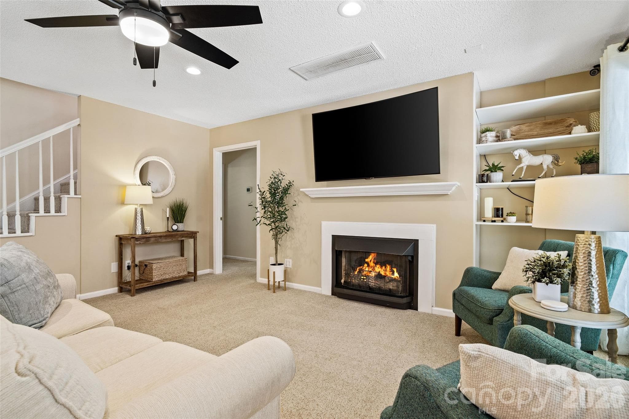 Living Room - 996 Beamguard Road, Clover