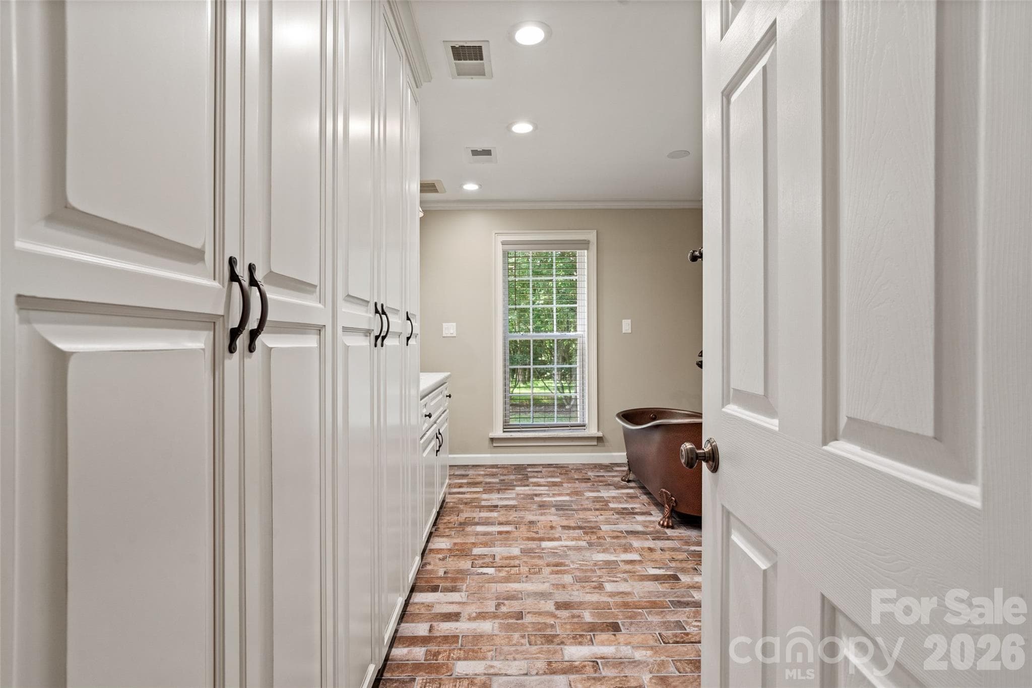 Primary Bathroom - 996 Beamguard Road, Clover