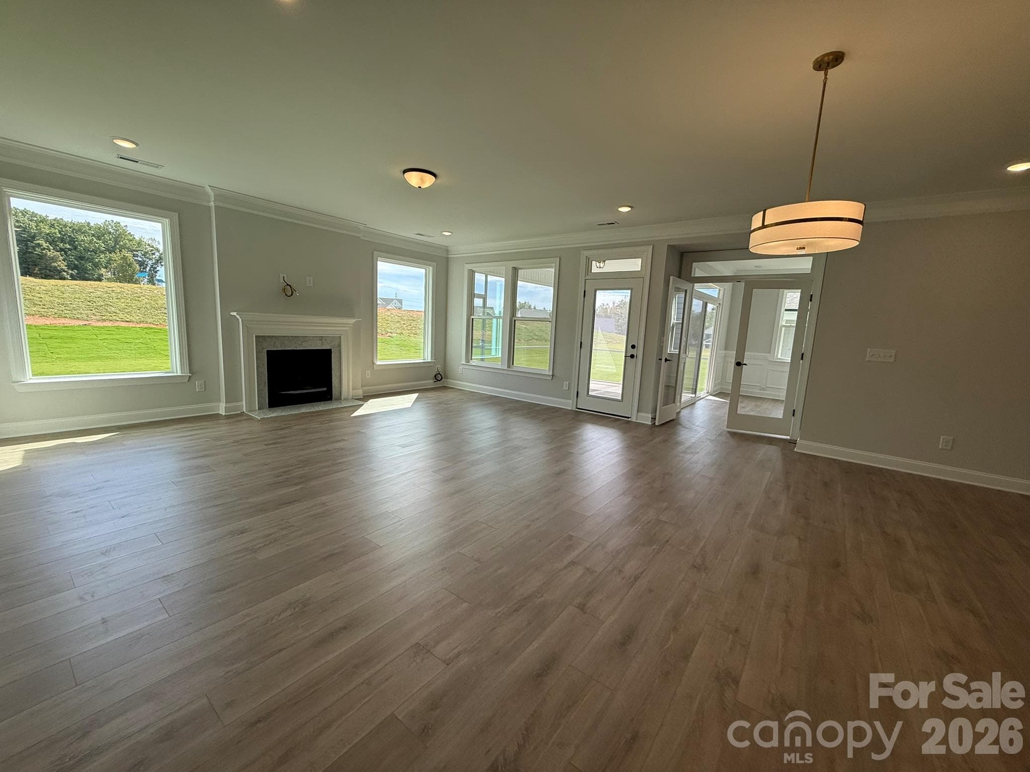 Breakfast Area and Family Room - Stanley