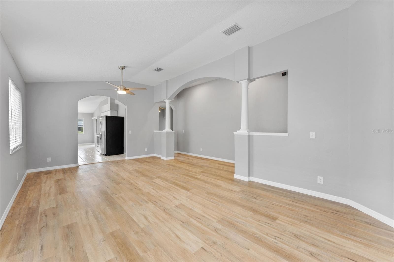 Single Family Residence at 19009 FISHERMANS BEND DR, LUTZ, photo 10 of 56