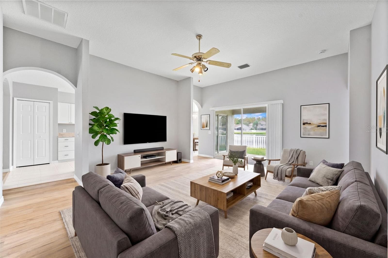 *Virtually Staged* - 19009 FISHERMANS BEND DR, LUTZ