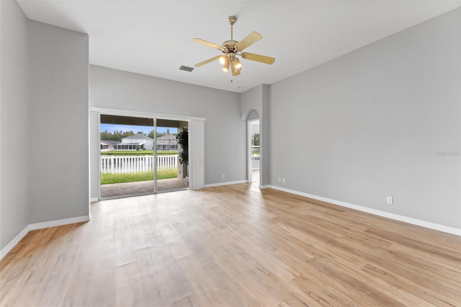 Single Family Residence at 19009 FISHERMANS BEND DR, LUTZ, photo 16 of 56