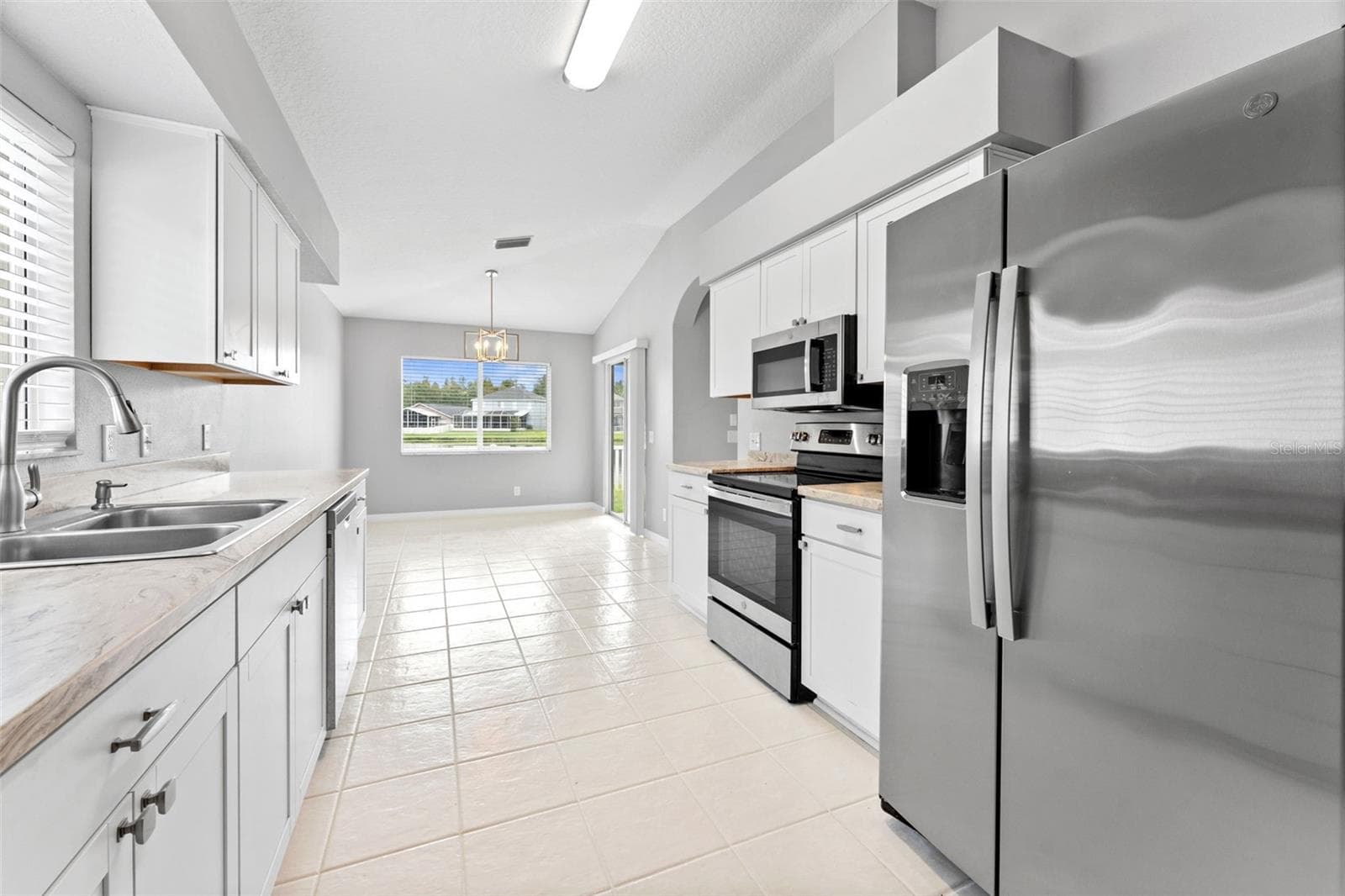 Single Family Residence at 19009 FISHERMANS BEND DR, LUTZ, photo 18 of 56