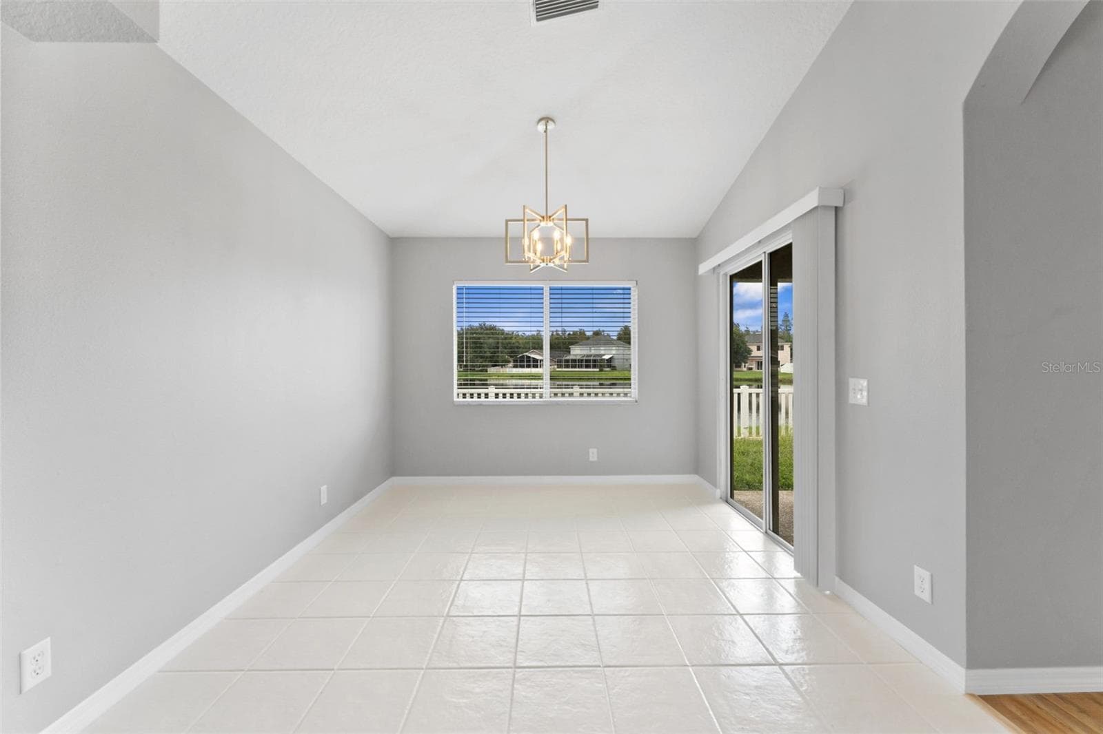 Single Family Residence at 19009 FISHERMANS BEND DR, LUTZ, photo 22 of 56