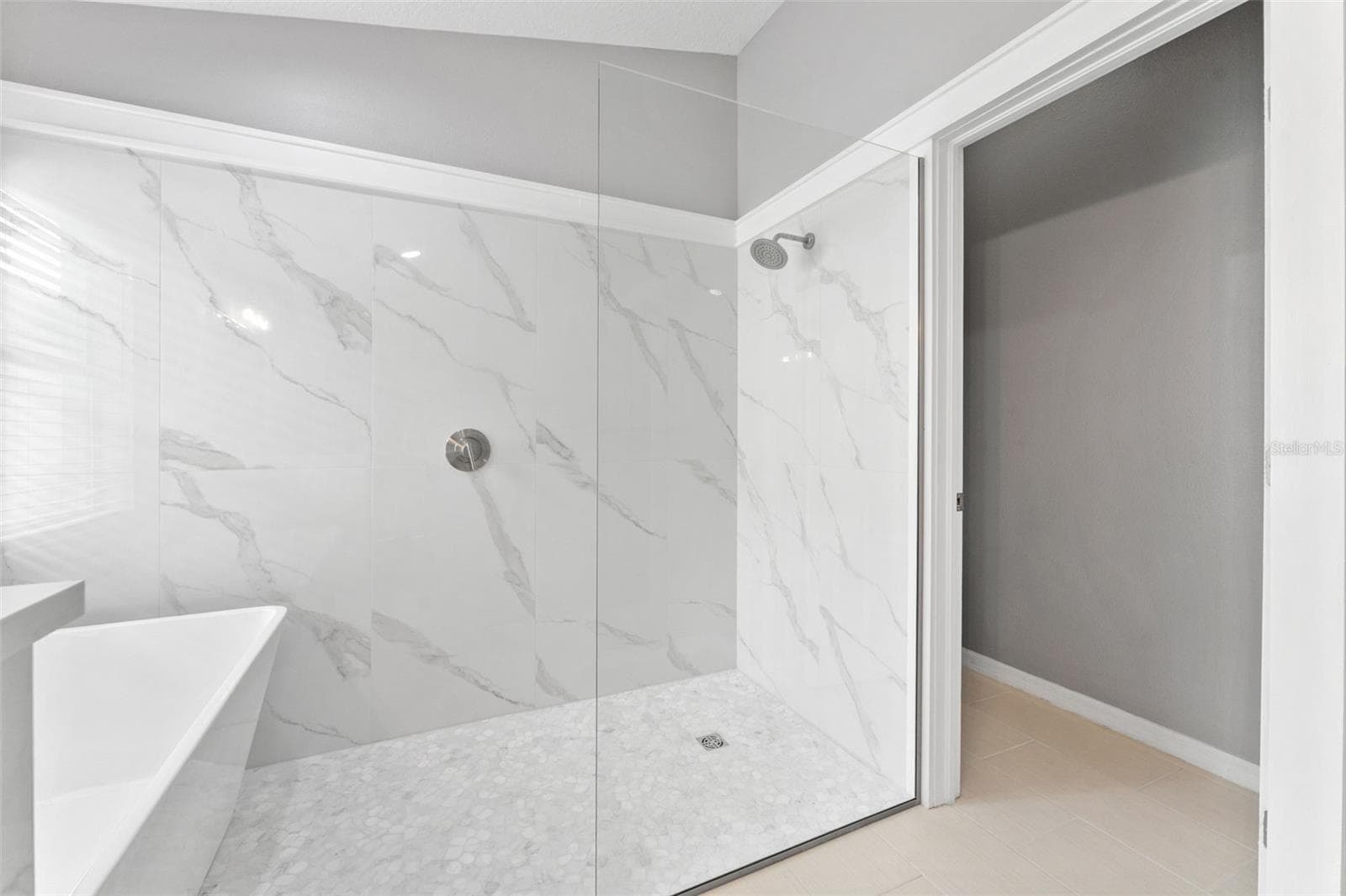 Single Family Residence at 19009 FISHERMANS BEND DR, LUTZ, photo 32 of 56
