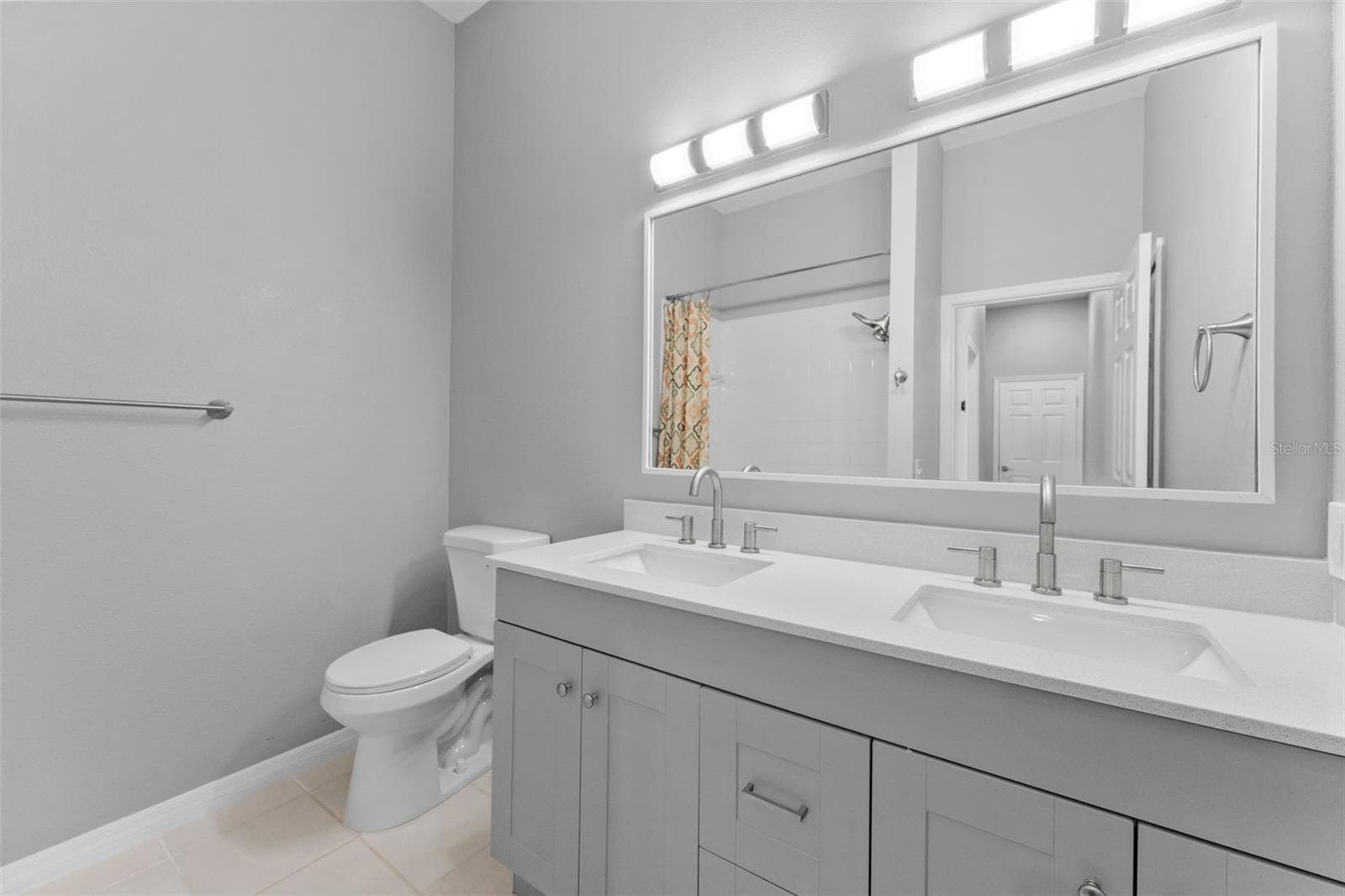 Single Family Residence at 19009 FISHERMANS BEND DR, LUTZ, photo 35 of 56