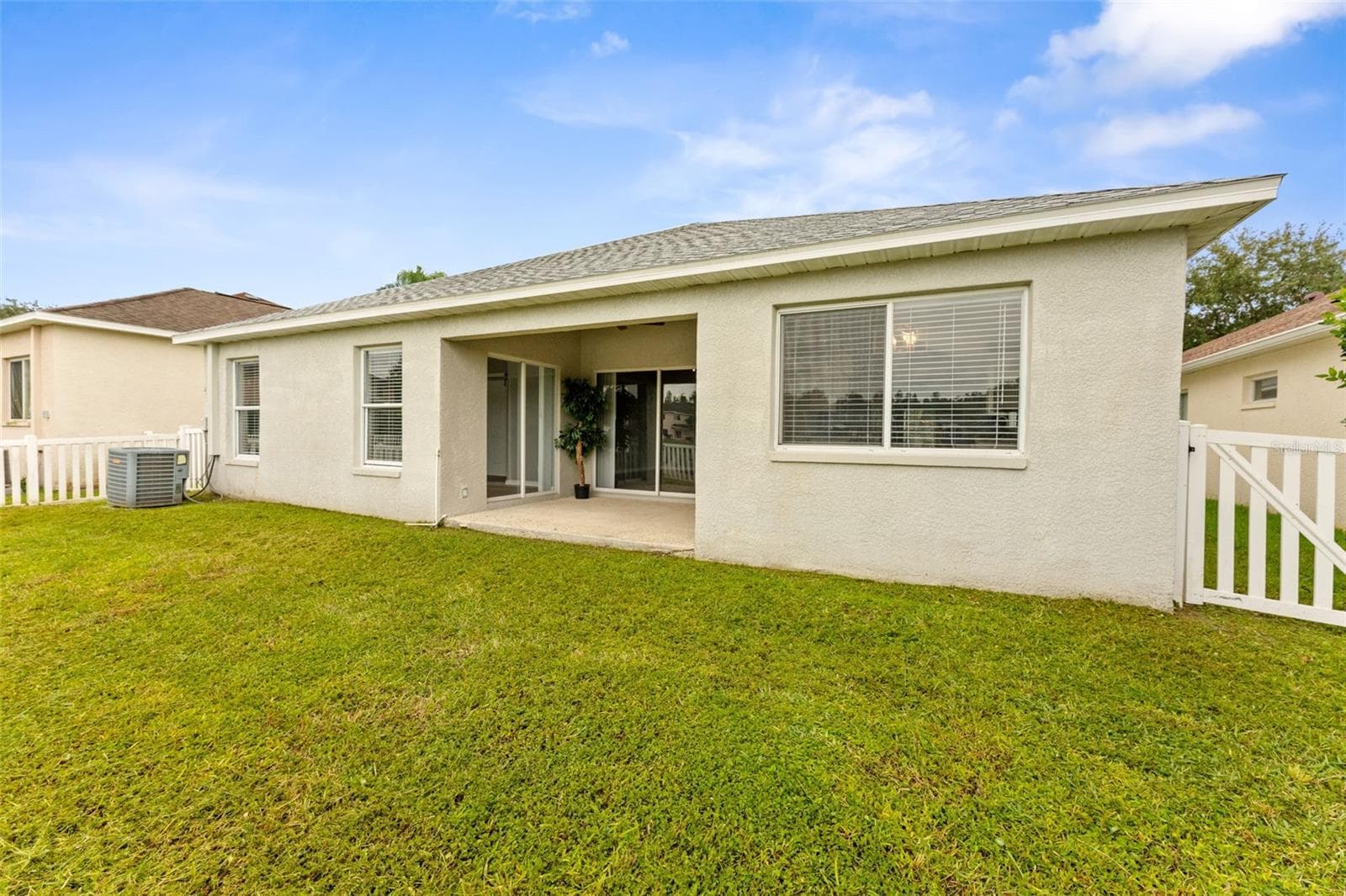Single Family Residence at 19009 FISHERMANS BEND DR, LUTZ, photo 46 of 56
