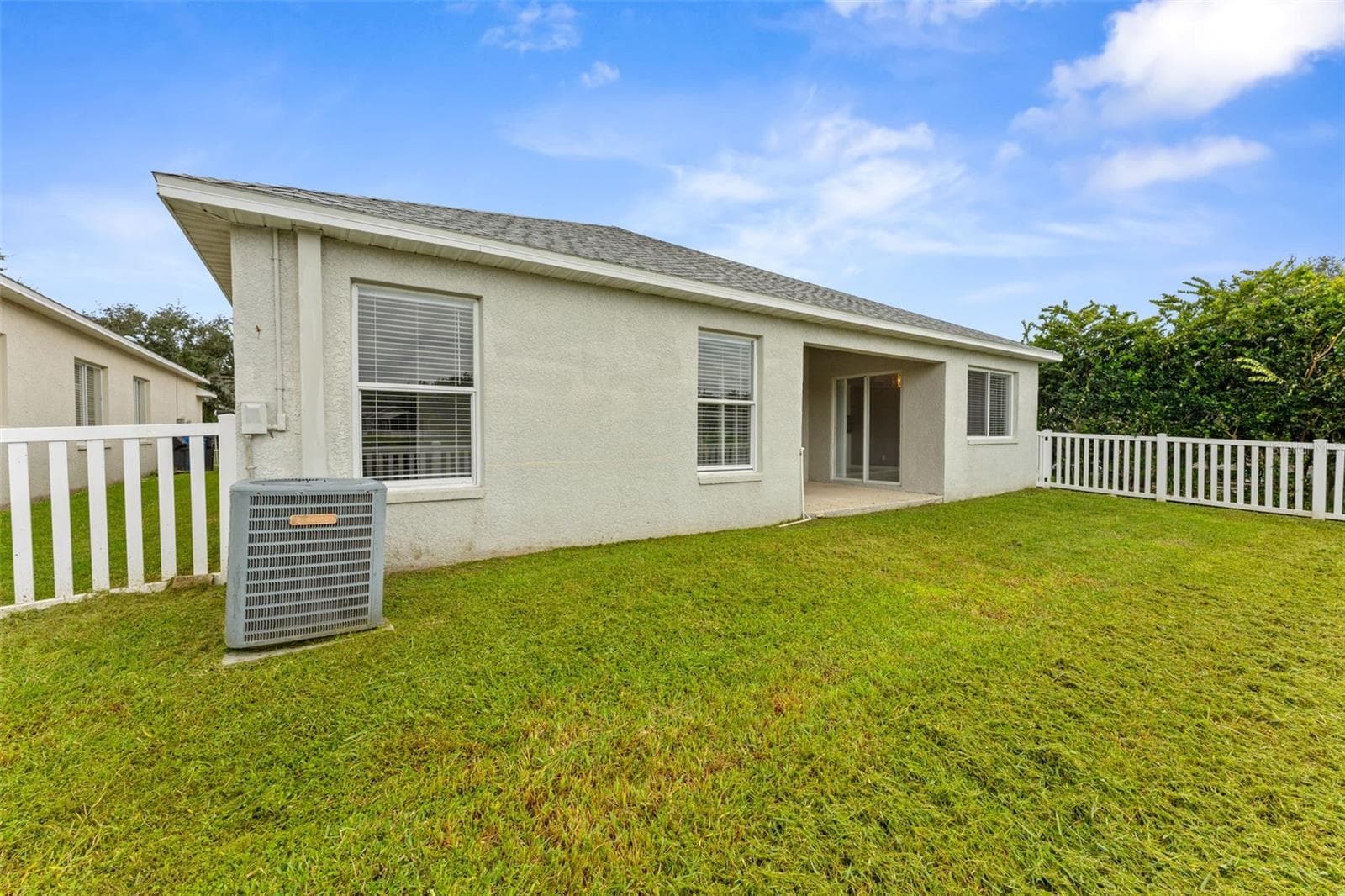 Single Family Residence at 19009 FISHERMANS BEND DR, LUTZ, photo 47 of 56