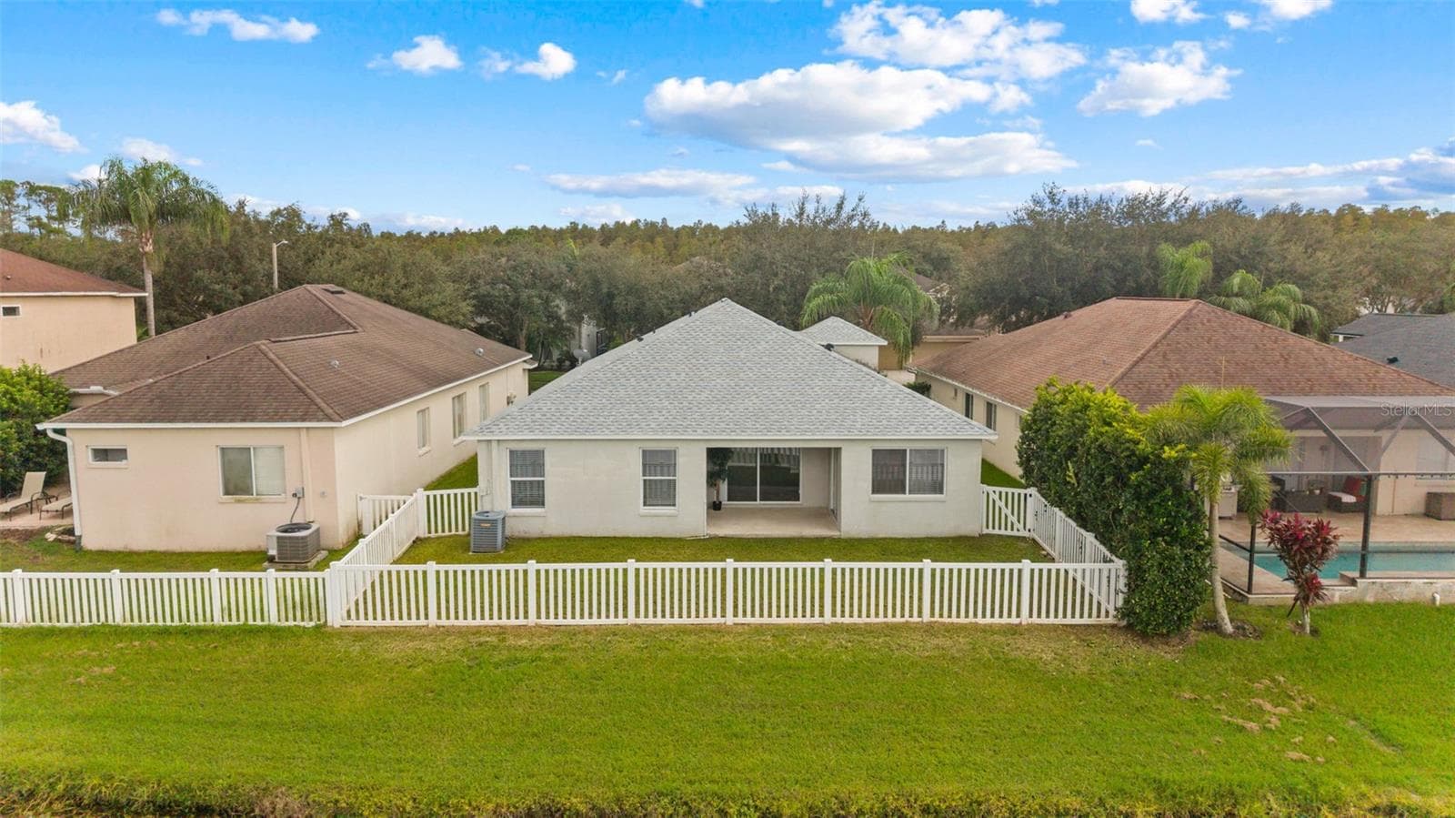 Single Family Residence at 19009 FISHERMANS BEND DR, LUTZ, photo 48 of 56