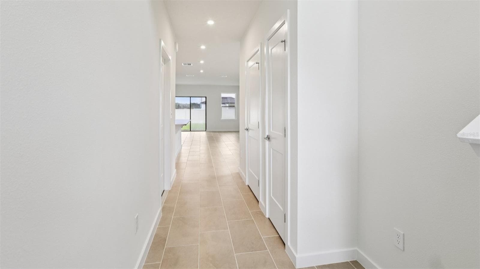 Single Family Residence at 3286 CUP DR, LAKELAND, photo 5 of 26