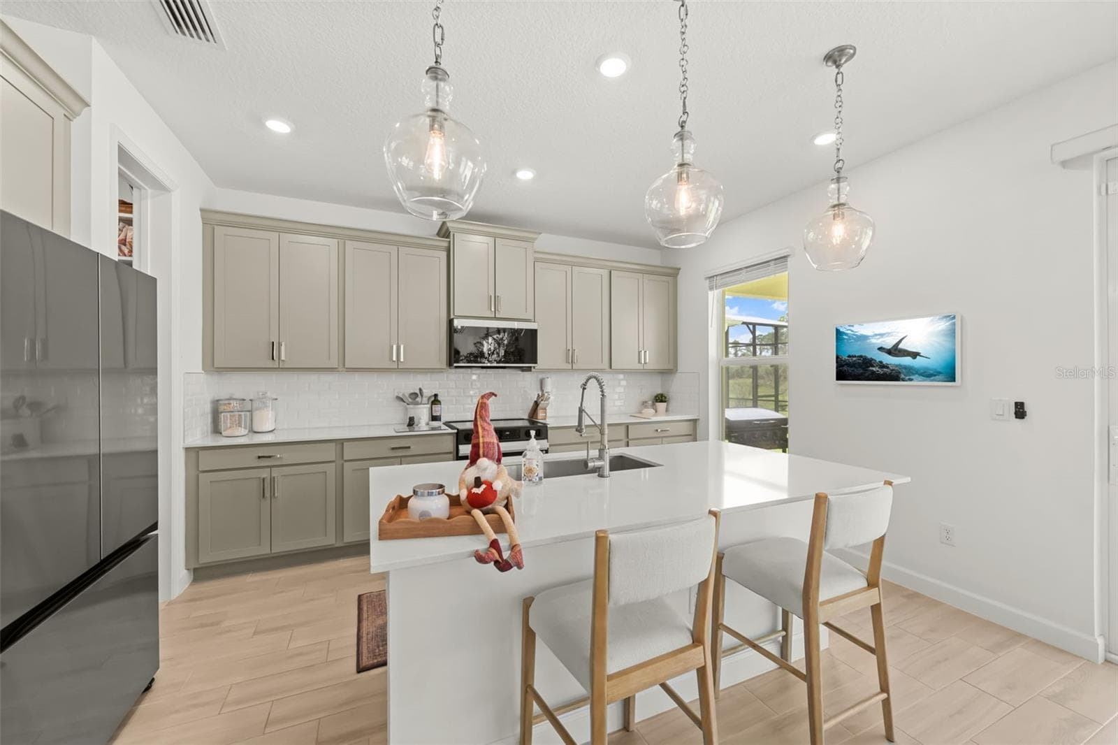 Single Family Residence at 660 VERIDIAN CIR NW, PALM BAY, photo 10 of 56