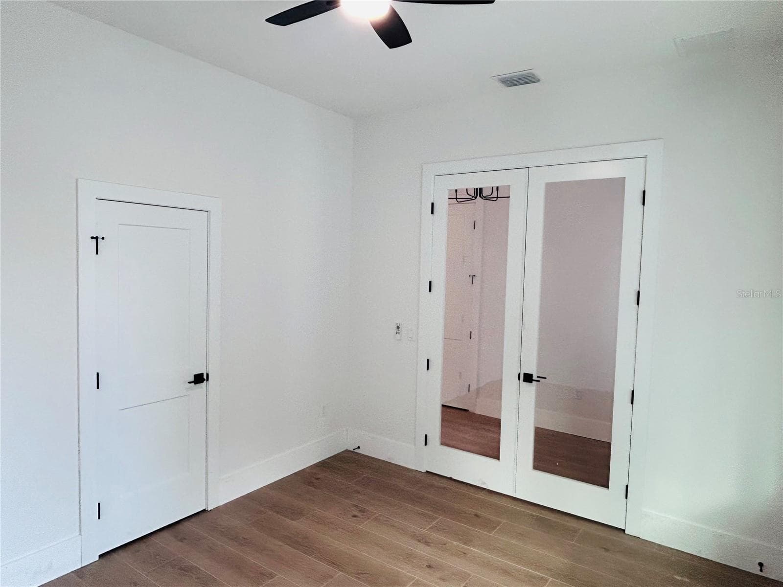 Single Family Residence at 1830 LAKE SUE DR, ORLANDO, photo 11 of 26