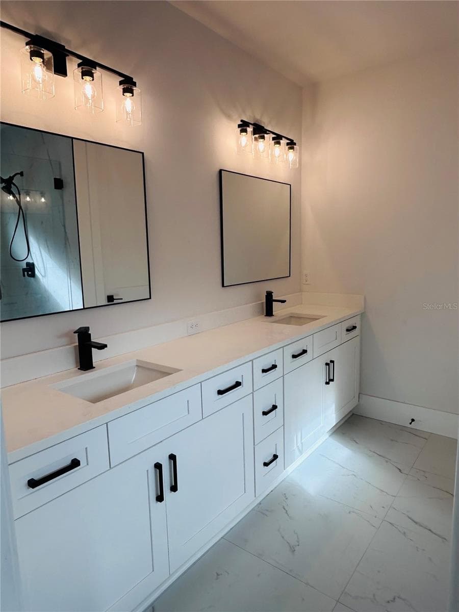 Single Family Residence at 1830 LAKE SUE DR, ORLANDO, photo 14 of 26
