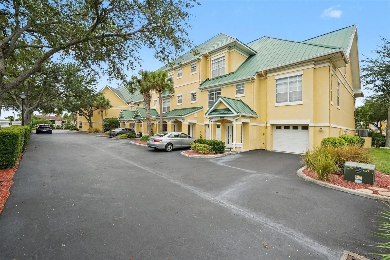Townhouse at 6301 SUNSET BAY CIR, APOLLO BEACH, photo 5 of 18