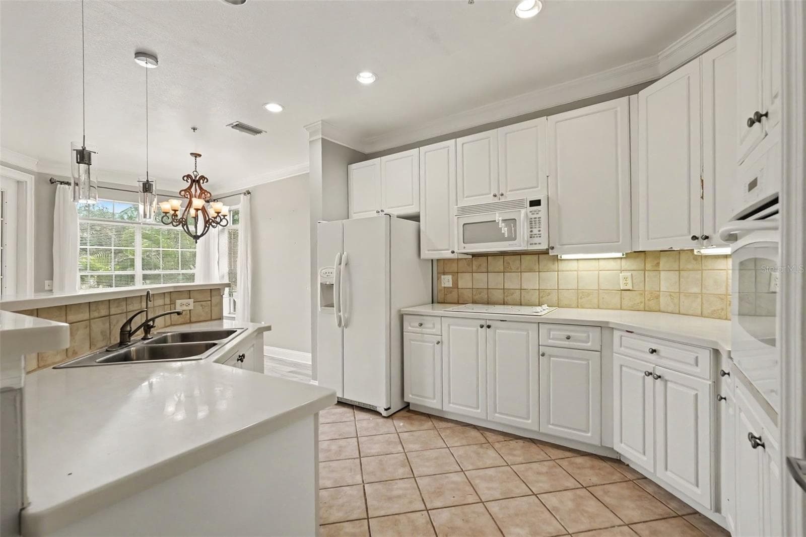 Townhouse at 6301 SUNSET BAY CIR, APOLLO BEACH, photo 10 of 18