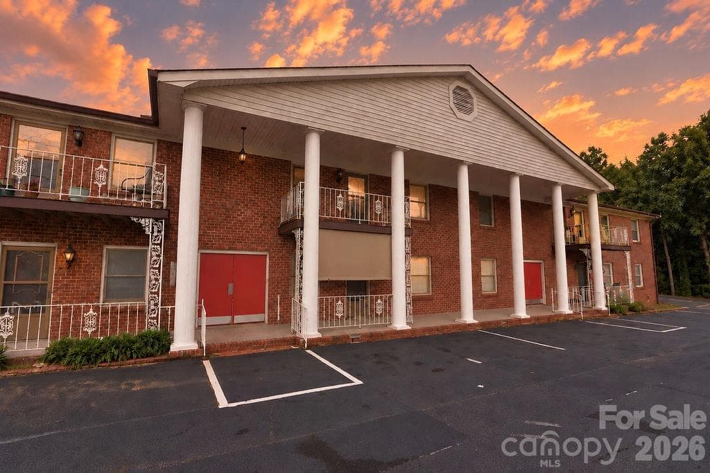 2102 S Main Street