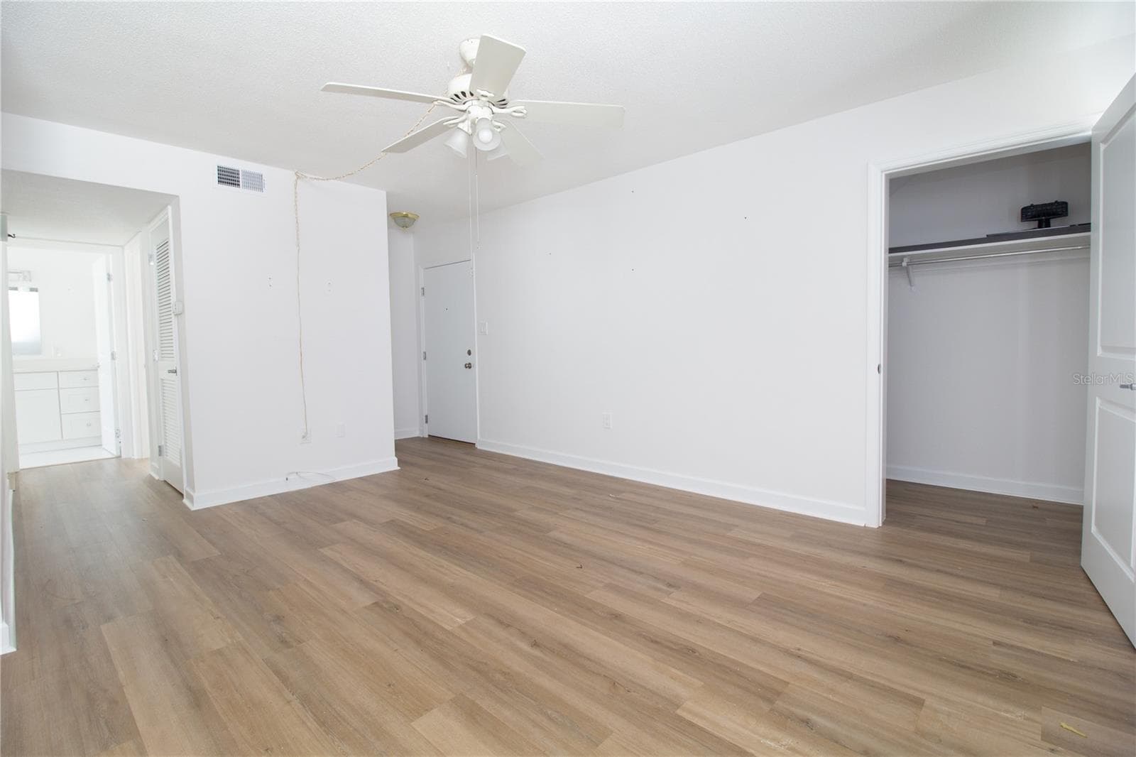 Living room dinning showing extra closet understair - 6940 A SUNSET DR S #1A, SOUTH PASADENA
