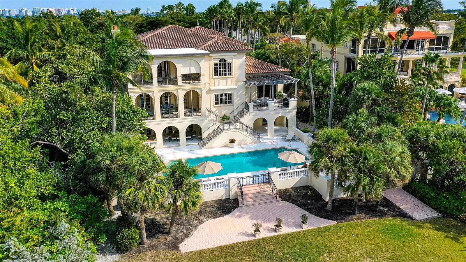 Single Family Residence at 1083 WESTWAY DR, SARASOTA, photo 5 of 100
