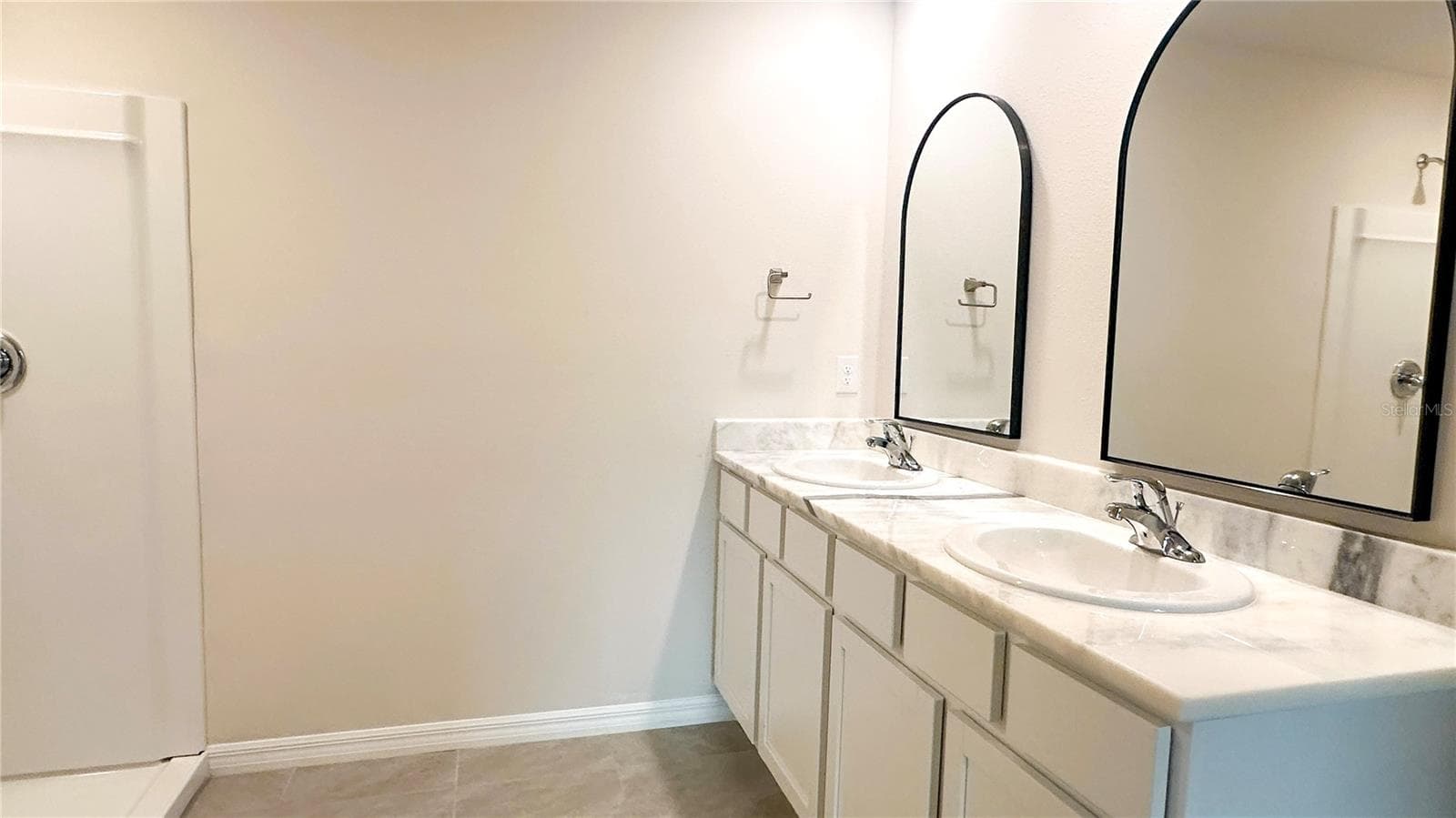 Primary Bathroom - Dual Vanity - 12293 MOUNTAIN ISLAND TRL, PARRISH