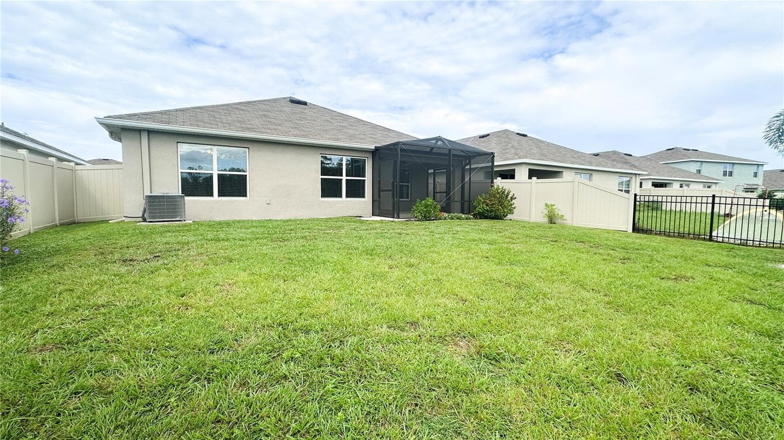 Oversized backyard - 12293 MOUNTAIN ISLAND TRL, PARRISH