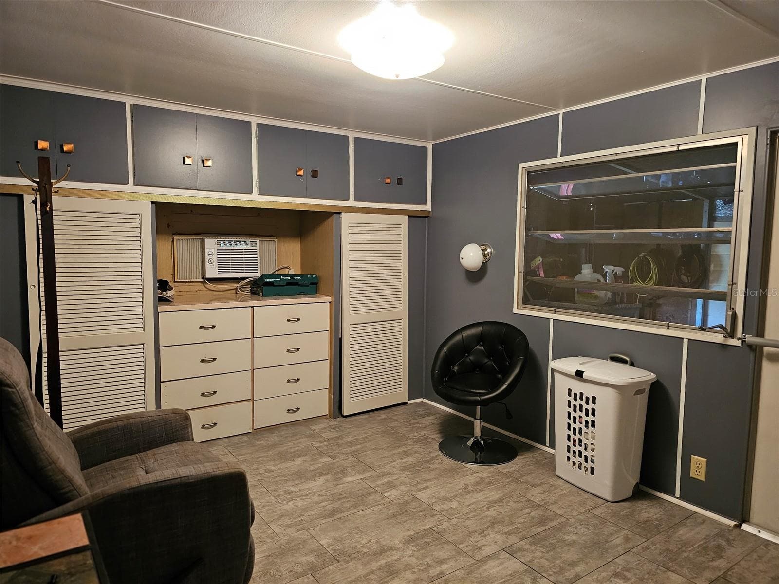 Mobile Home at 37433 HAMMOND DR, ZEPHYRHILLS, photo 21 of 29