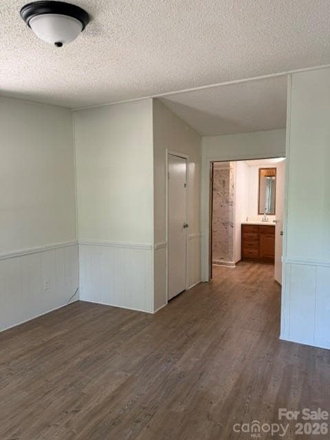 Single Family Residence at 4191 Peachtree Lane, Granite Falls, photo 10 of 29