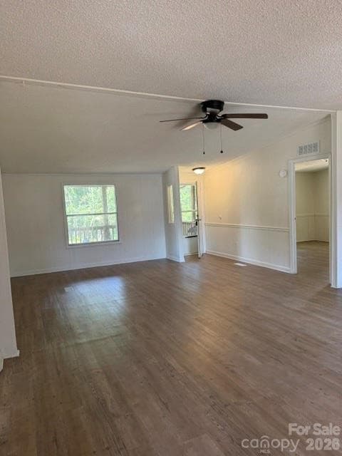 Single Family Residence at 4191 Peachtree Lane, Granite Falls, photo 15 of 29