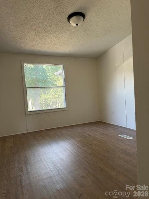 Single Family Residence at 4191 Peachtree Lane, Granite Falls, photo 19 of 29