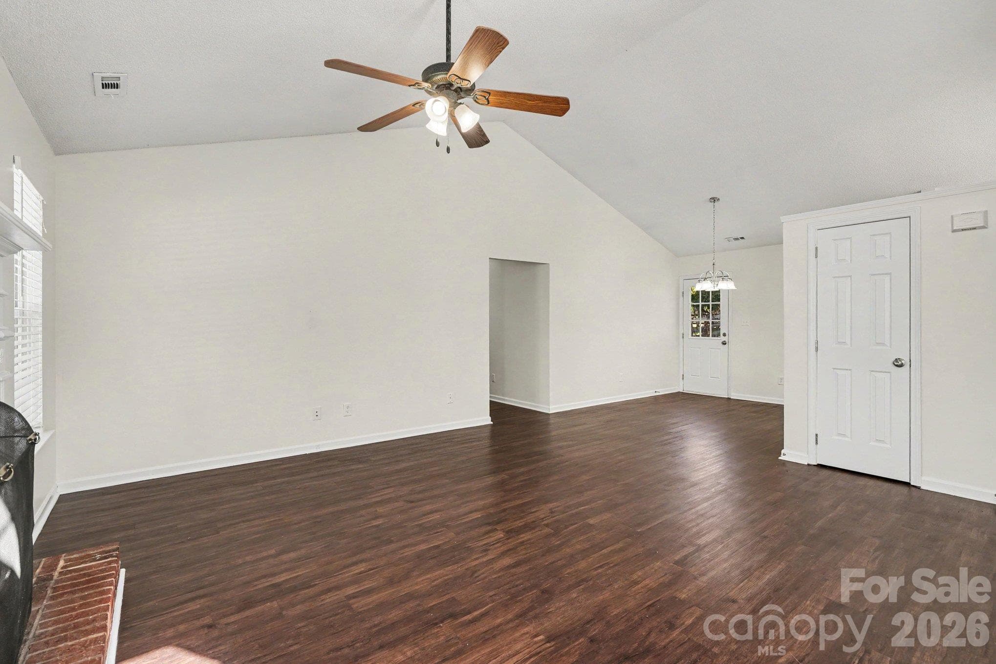 Single Family Residence at 4609 Avalon Forest Lane, Charlotte, photo 9 of 22