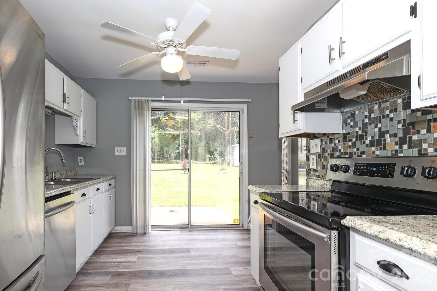 Single Family Residence at 2600 Olde Whitehall Road, Charlotte, photo 12 of 43