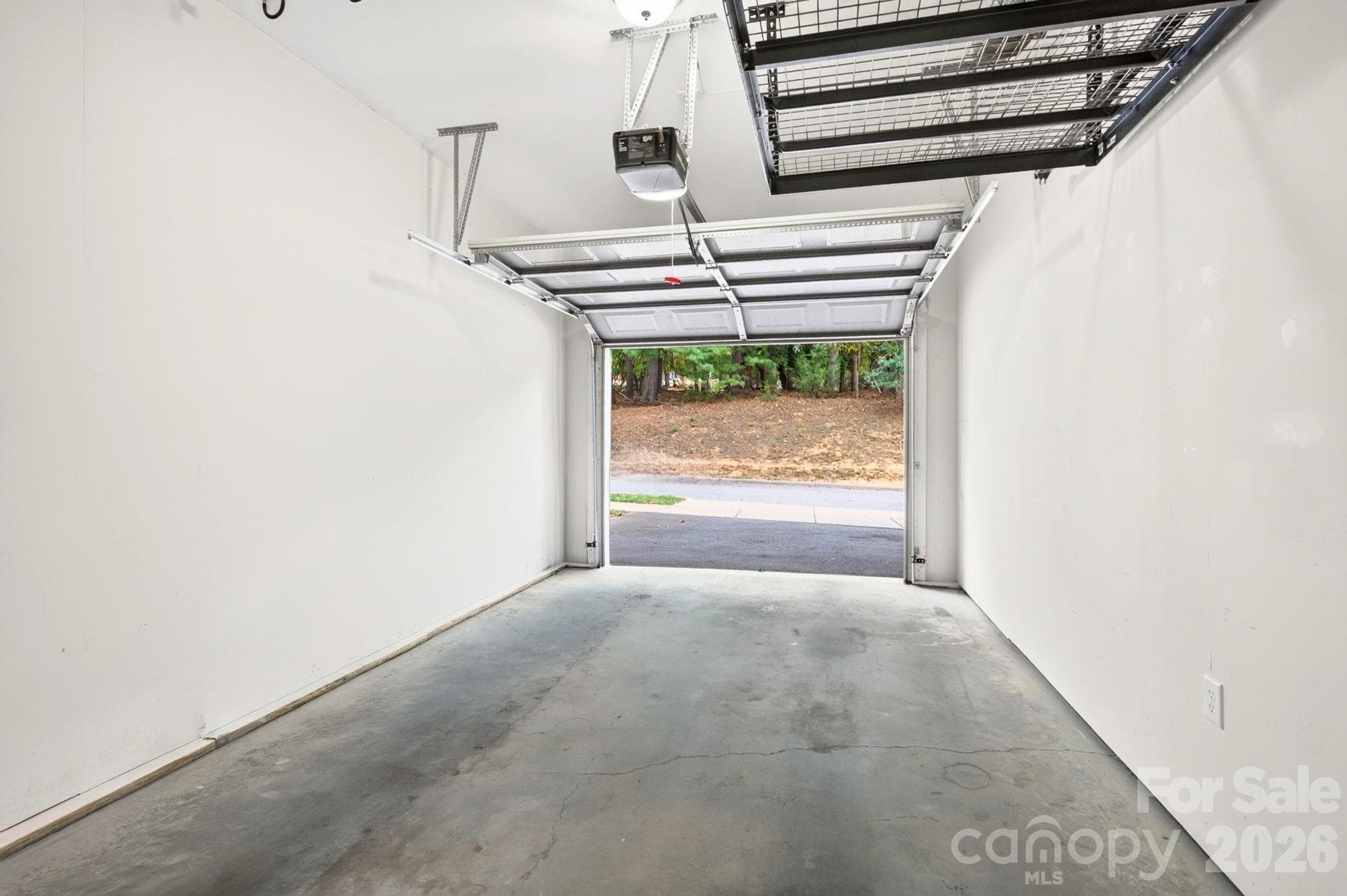 Main Level Garage - 62 Kirby Road, Asheville