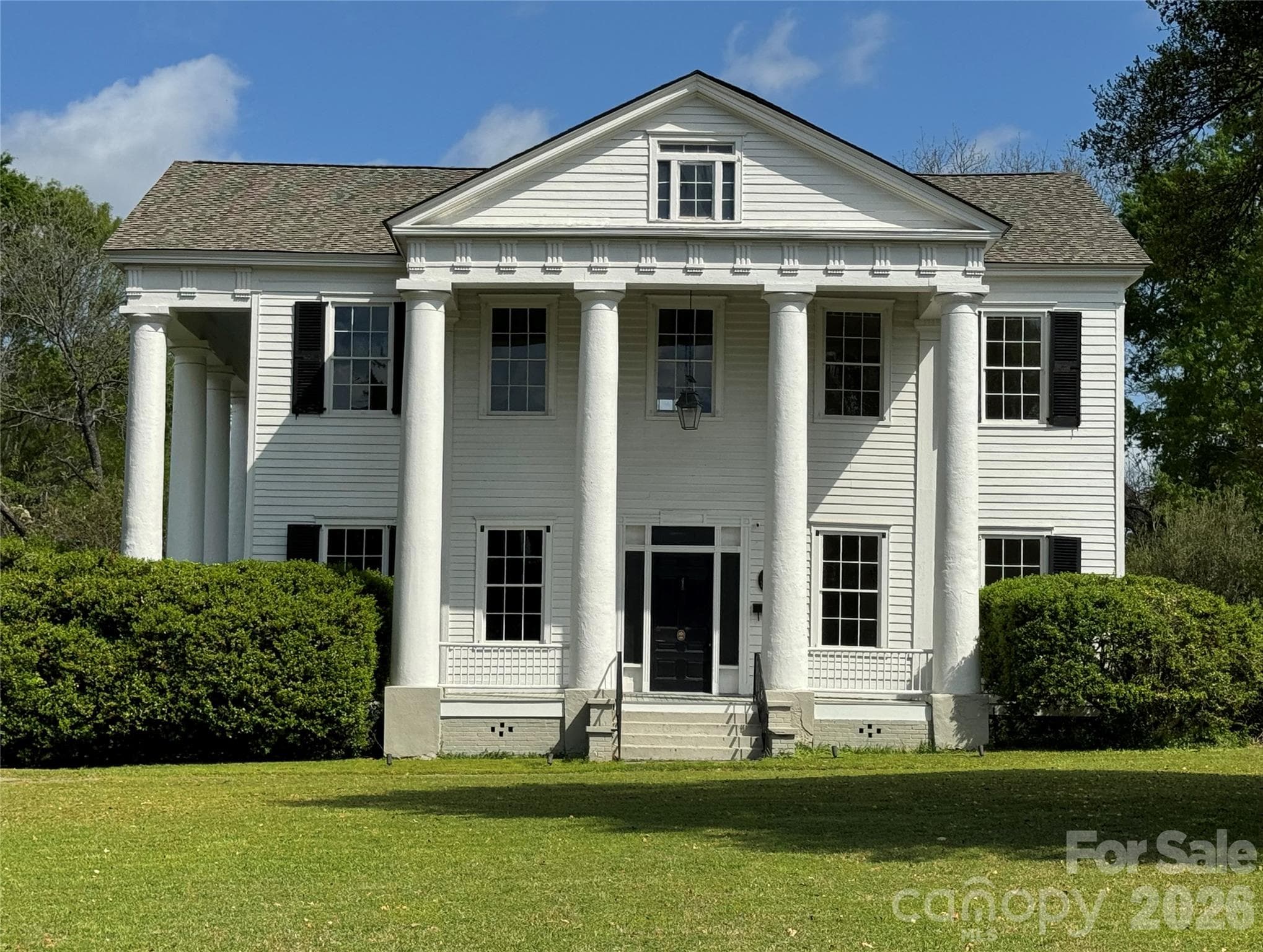 117 E Academy Street
