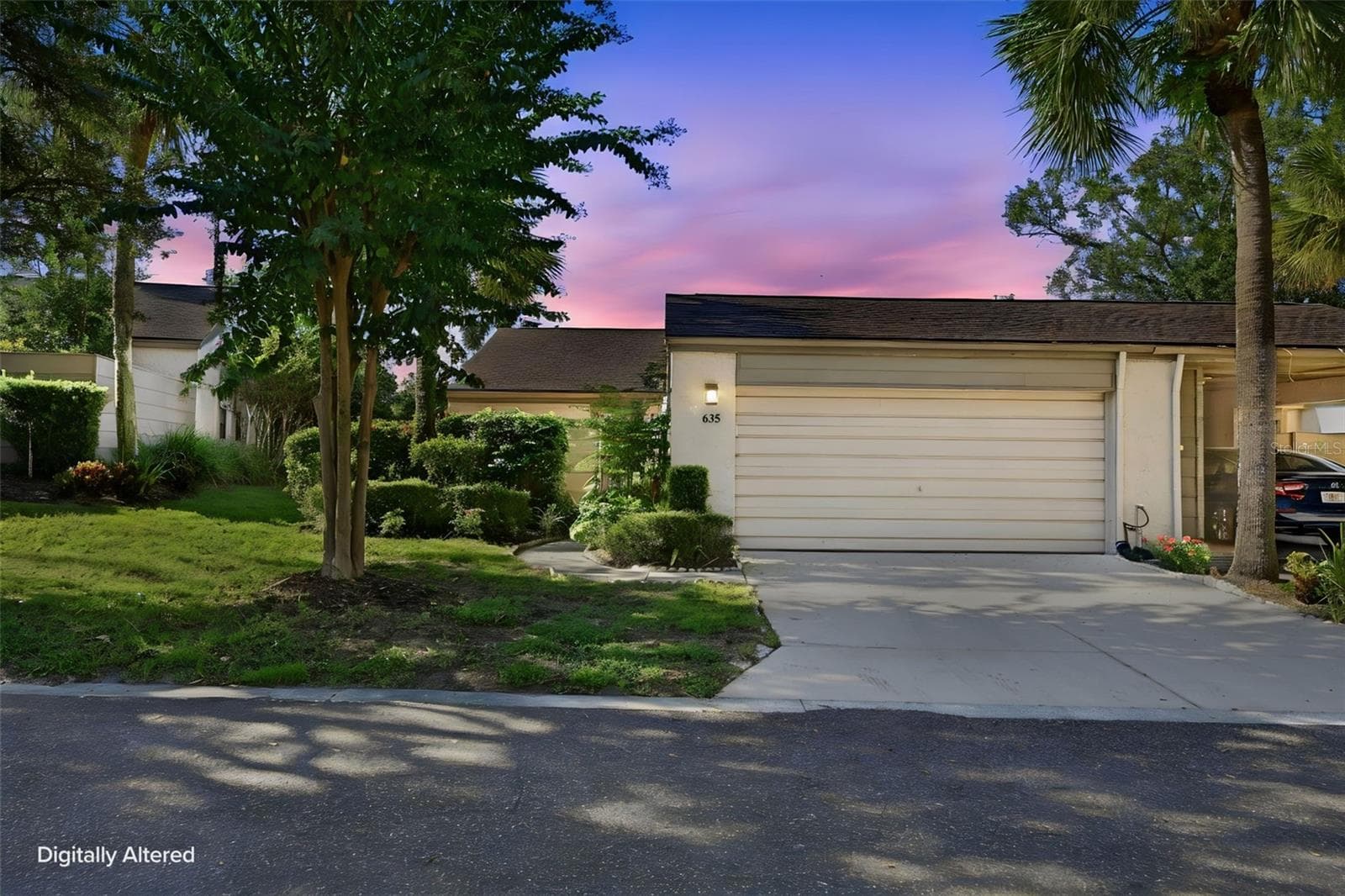 635 WOODRIDGE DR