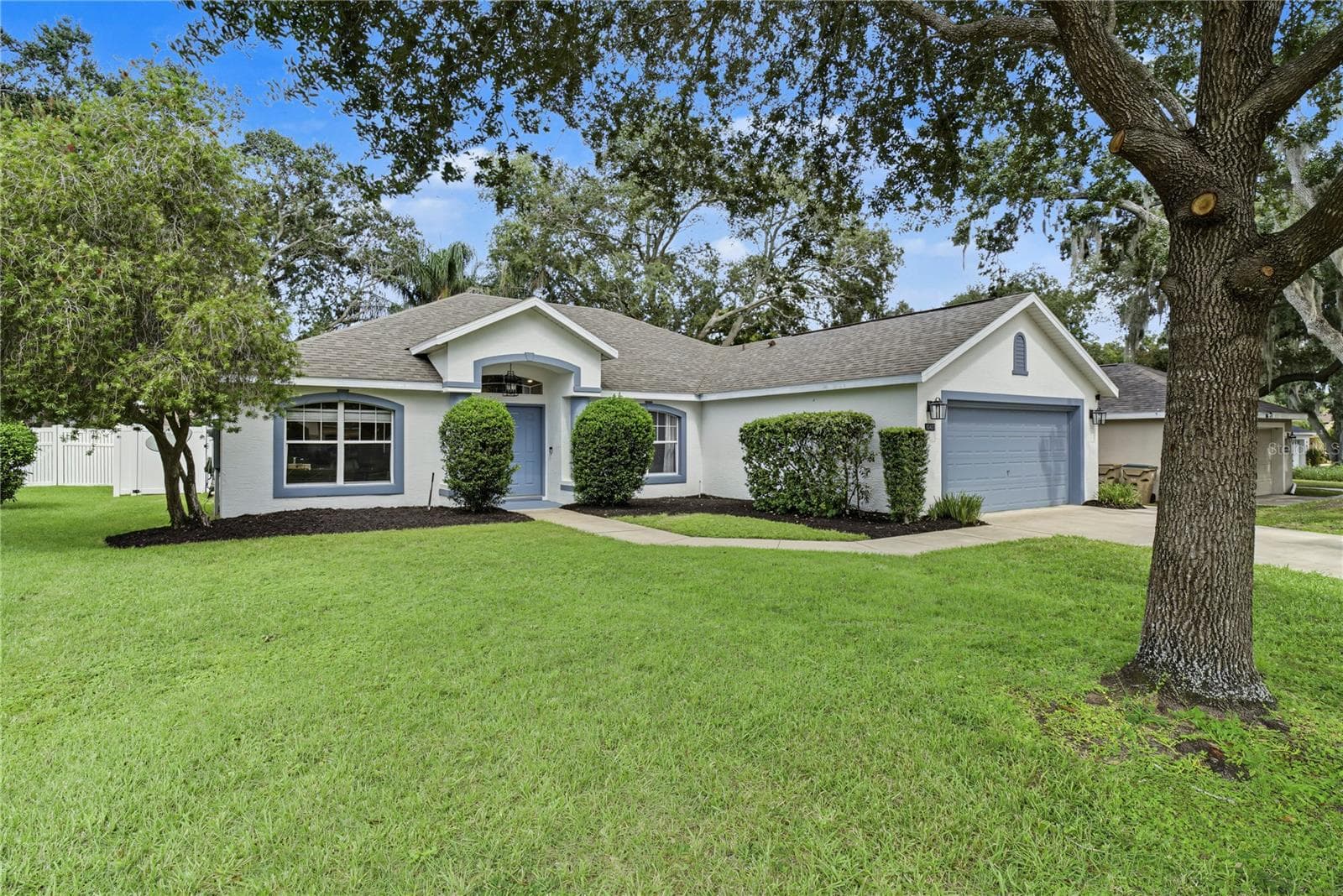 Single Family Residence at 10427 PLEASANT VIEW DR, LEESBURG, photo 3 of 35