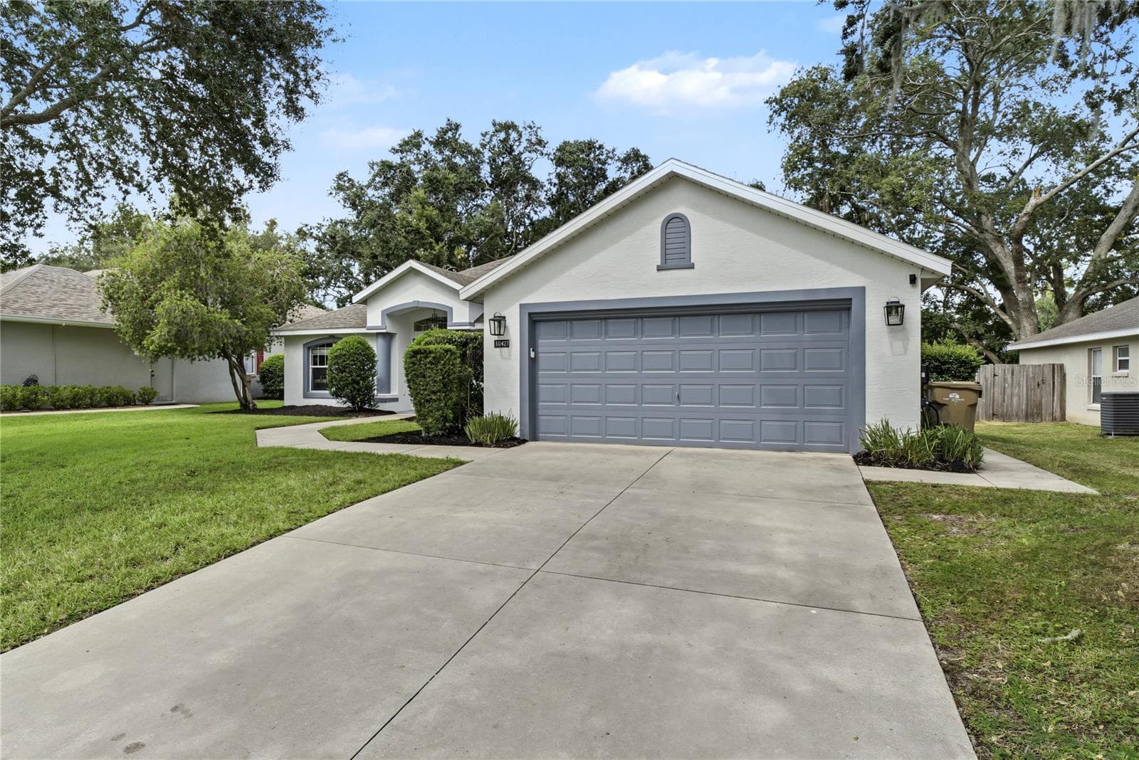 Single Family Residence at 10427 PLEASANT VIEW DR, LEESBURG, photo 4 of 35