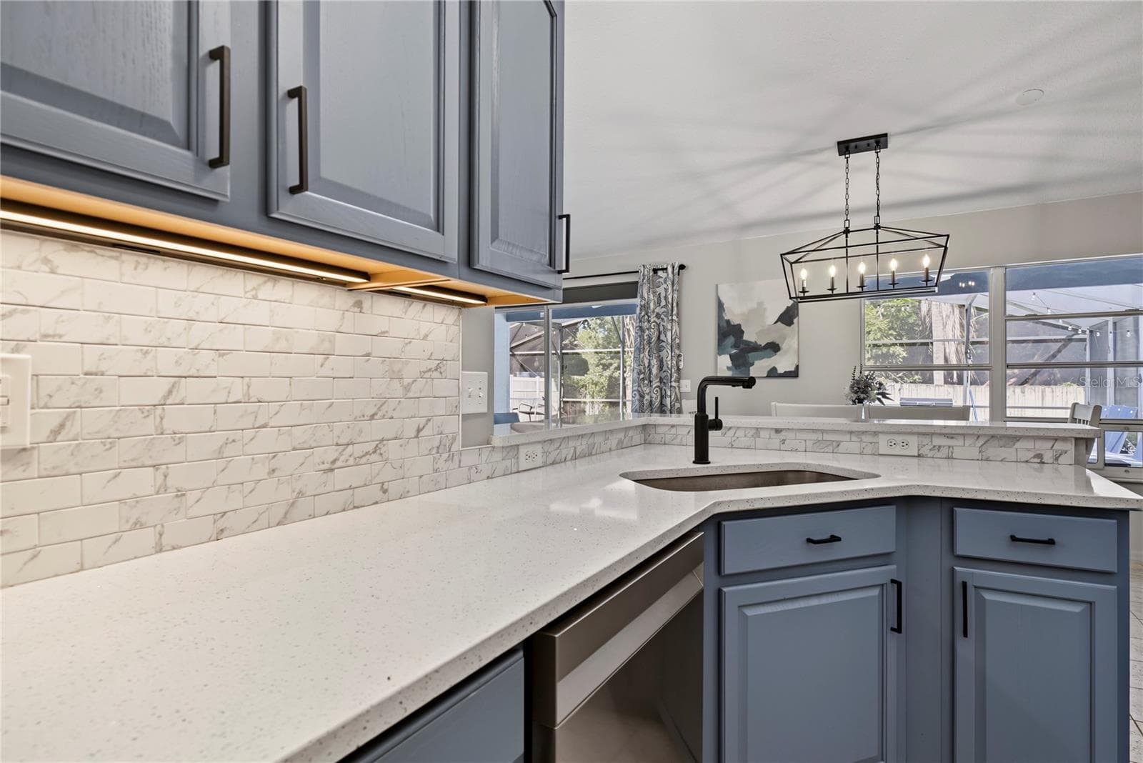Single Family Residence at 10427 PLEASANT VIEW DR, LEESBURG, photo 12 of 35
