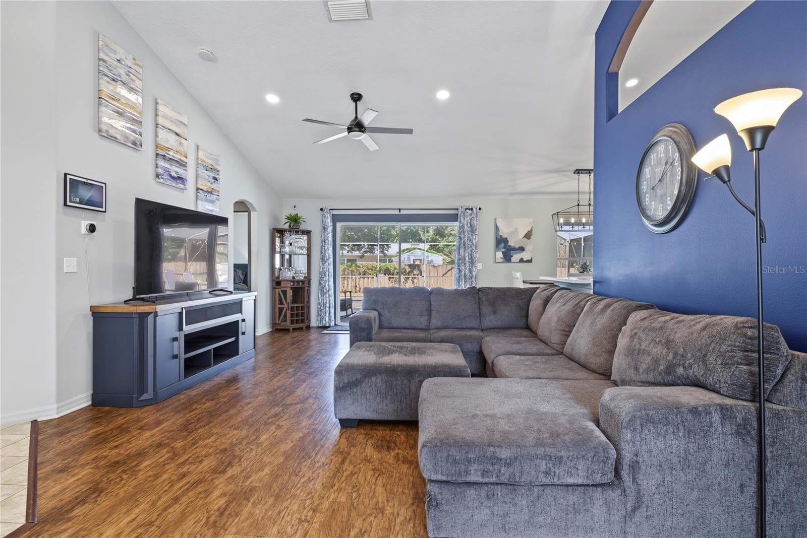 Single Family Residence at 10427 PLEASANT VIEW DR, LEESBURG, photo 17 of 35