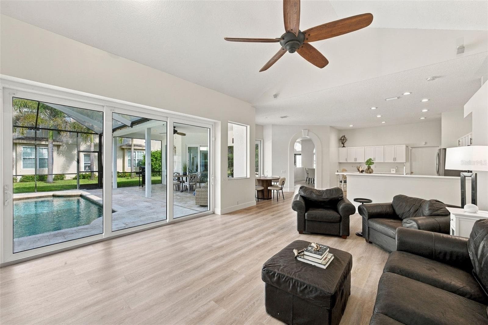 Single Family Residence at 3553 FLORIAN TER, PALM HARBOR, photo 16 of 87