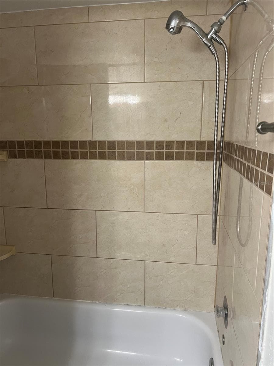 Condominium at 4265 S SEMORAN BLVD #4, ORLANDO, photo 12 of 16