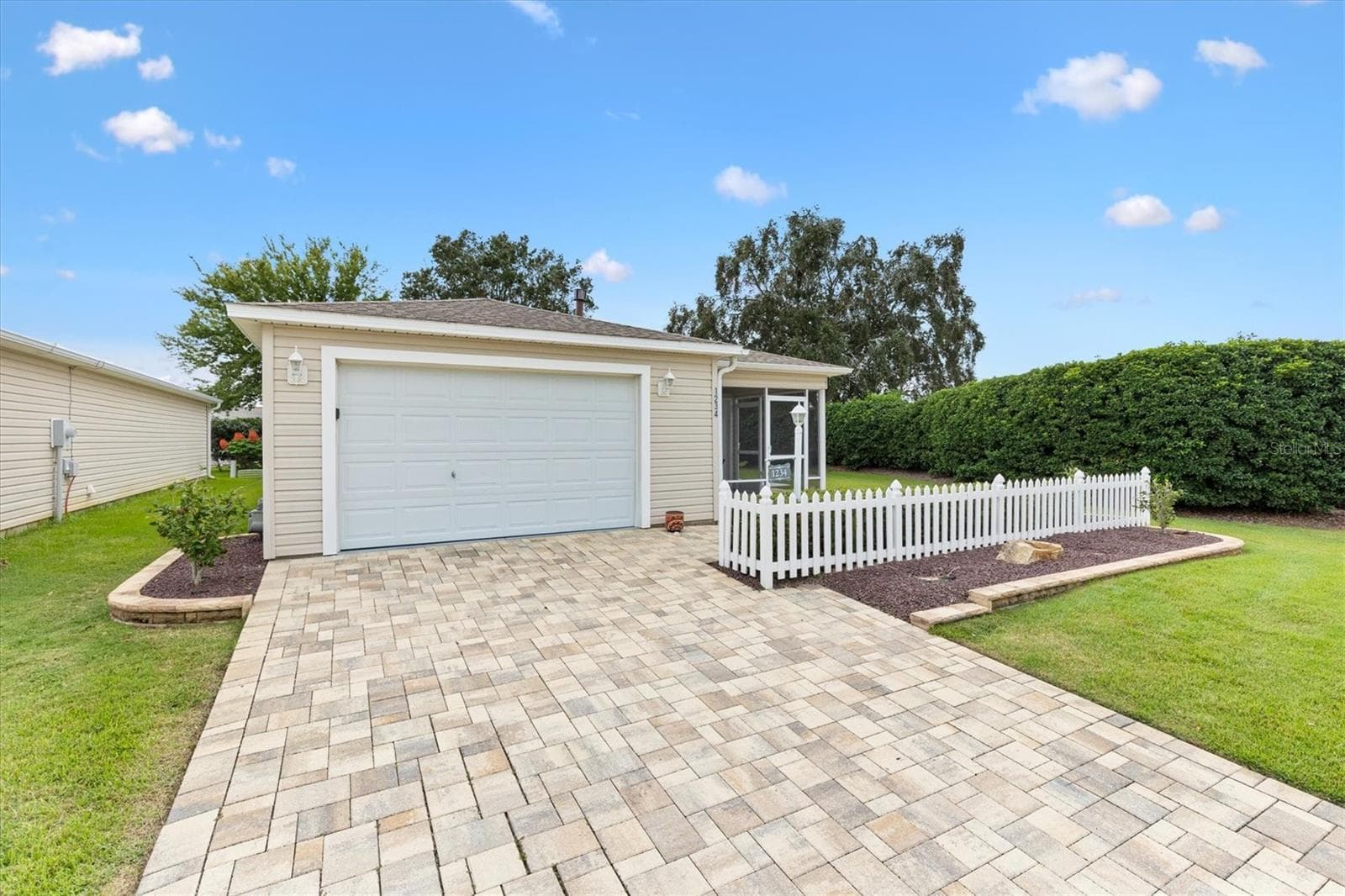 1234 EAGLE RIDGE DR