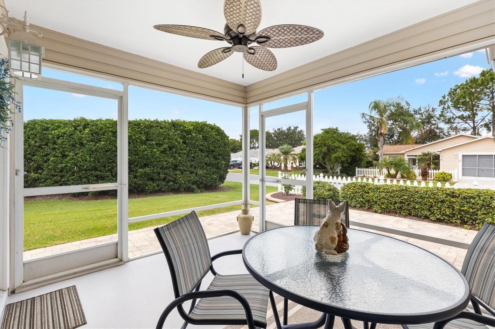 BEAUTIFUL LANIA WITH TABLE & 4 CHAIRS - 1234 EAGLE RIDGE DR, THE VILLAGES