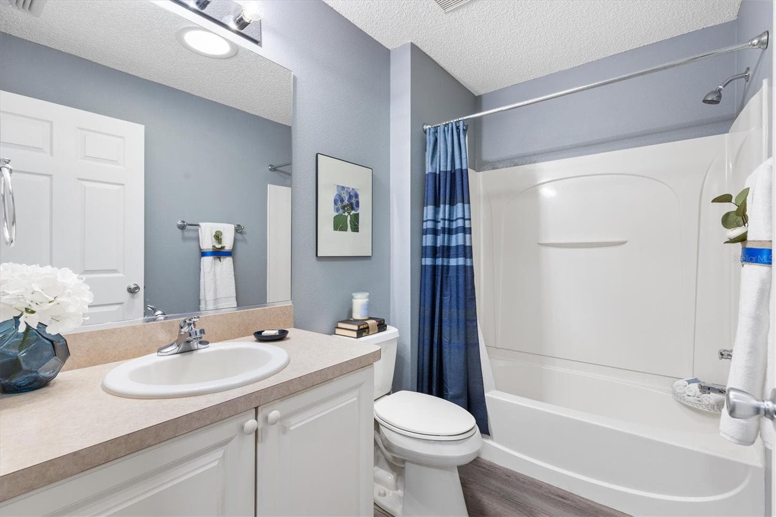 2ND BATHROOM - 1234 EAGLE RIDGE DR, THE VILLAGES